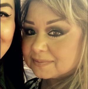 Meet your Posher, Dolly